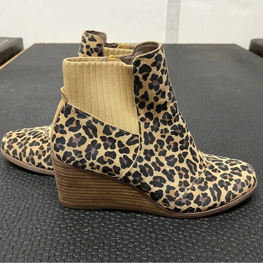 Toms Leopard print Sadie wedge boot, size 8.5, EUC - Picture 8 of 10